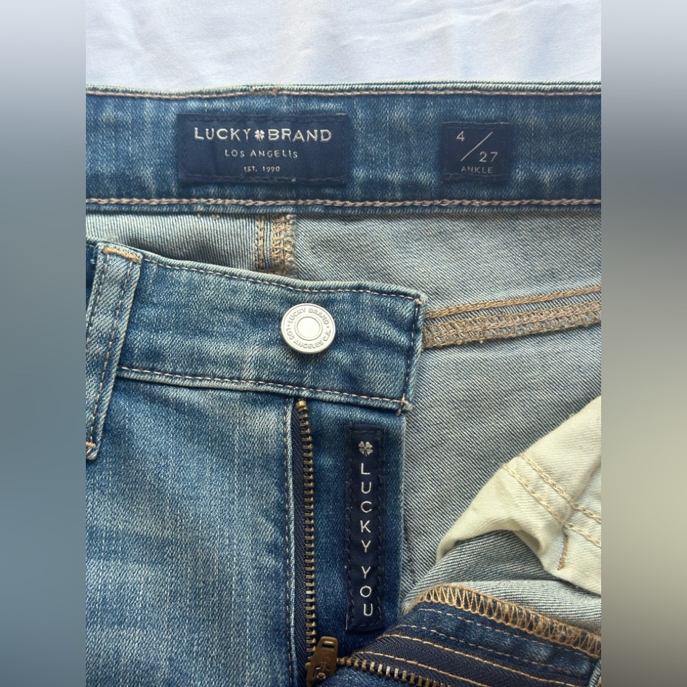 Lucky Brand Low Rise Skinny Stella Jeans - Picture 4 of 6